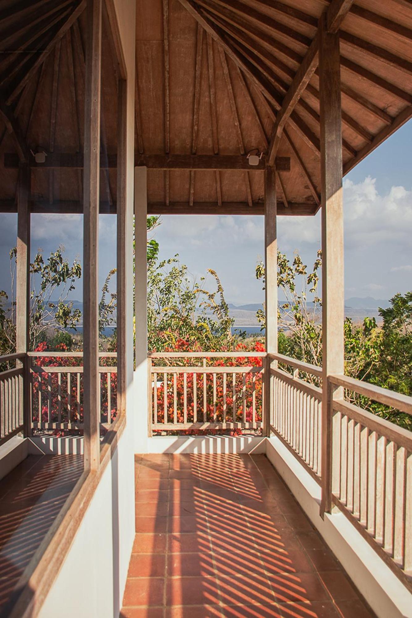 Bangsring Breeze Hotel Banyuwangi  Ngoại thất bức ảnh